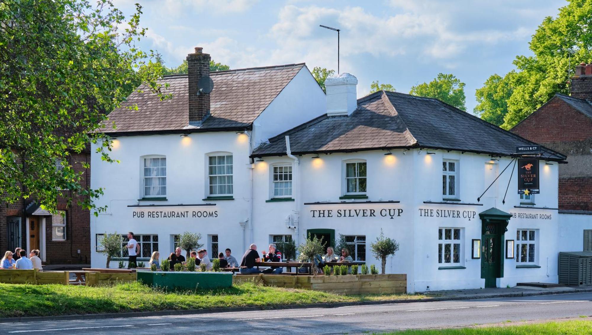 The Silver Cup Harpenden Exterior foto